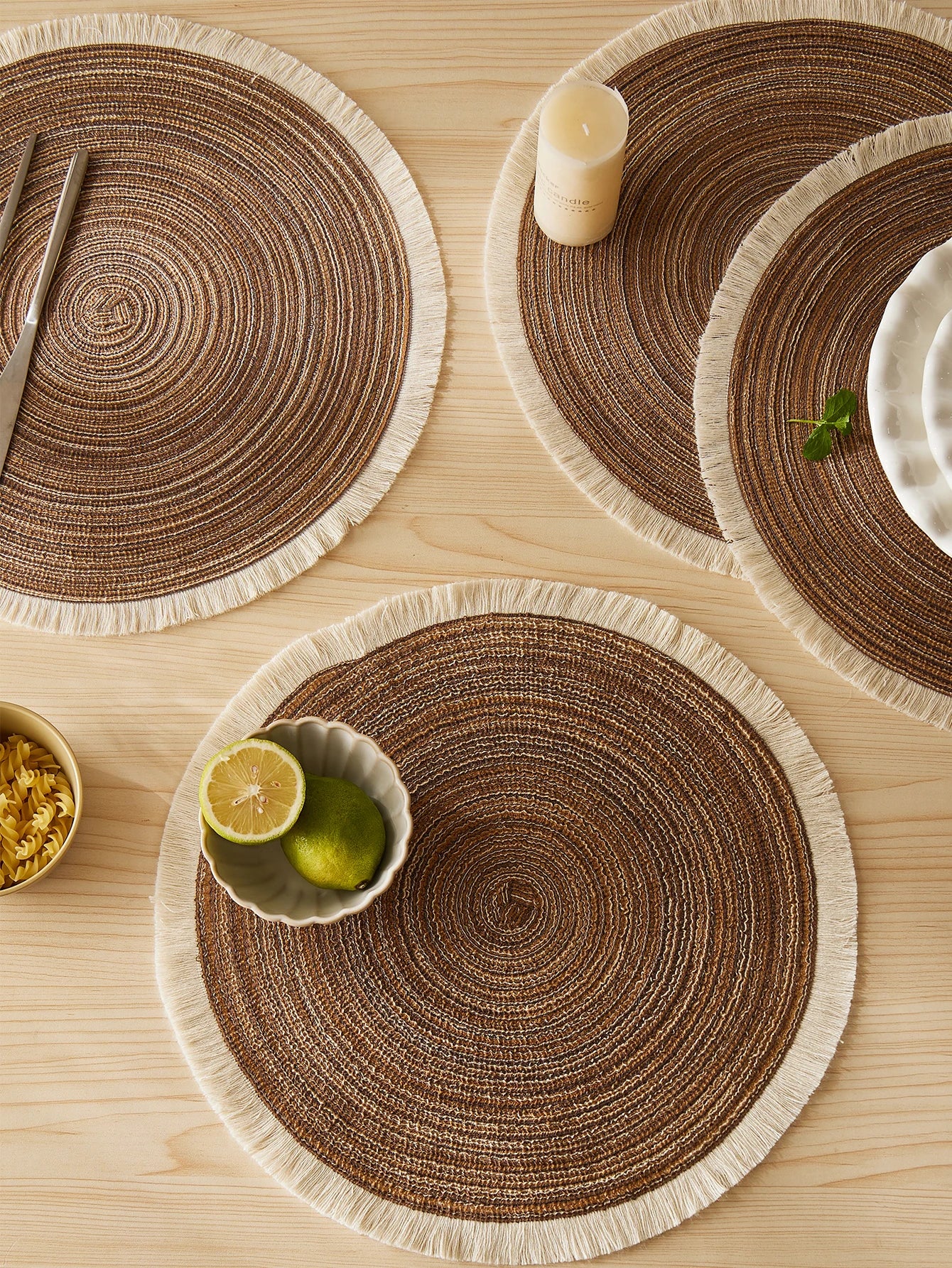 Round Table Mat