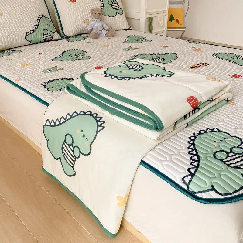 Double-Sided Comforter with Latex Fitted Sheet and Pillowcases
