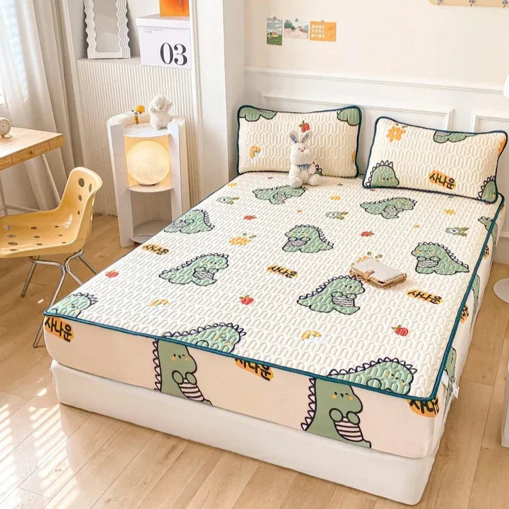 Double-Sided Comforter with Latex Fitted Sheet and Pillowcases